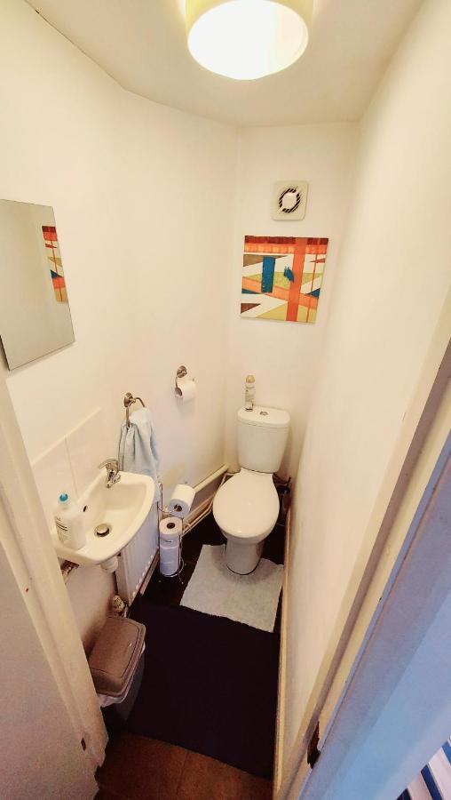 Gillings Villa -Perfect For Long & Short Stays Gillingham  Buitenkant foto