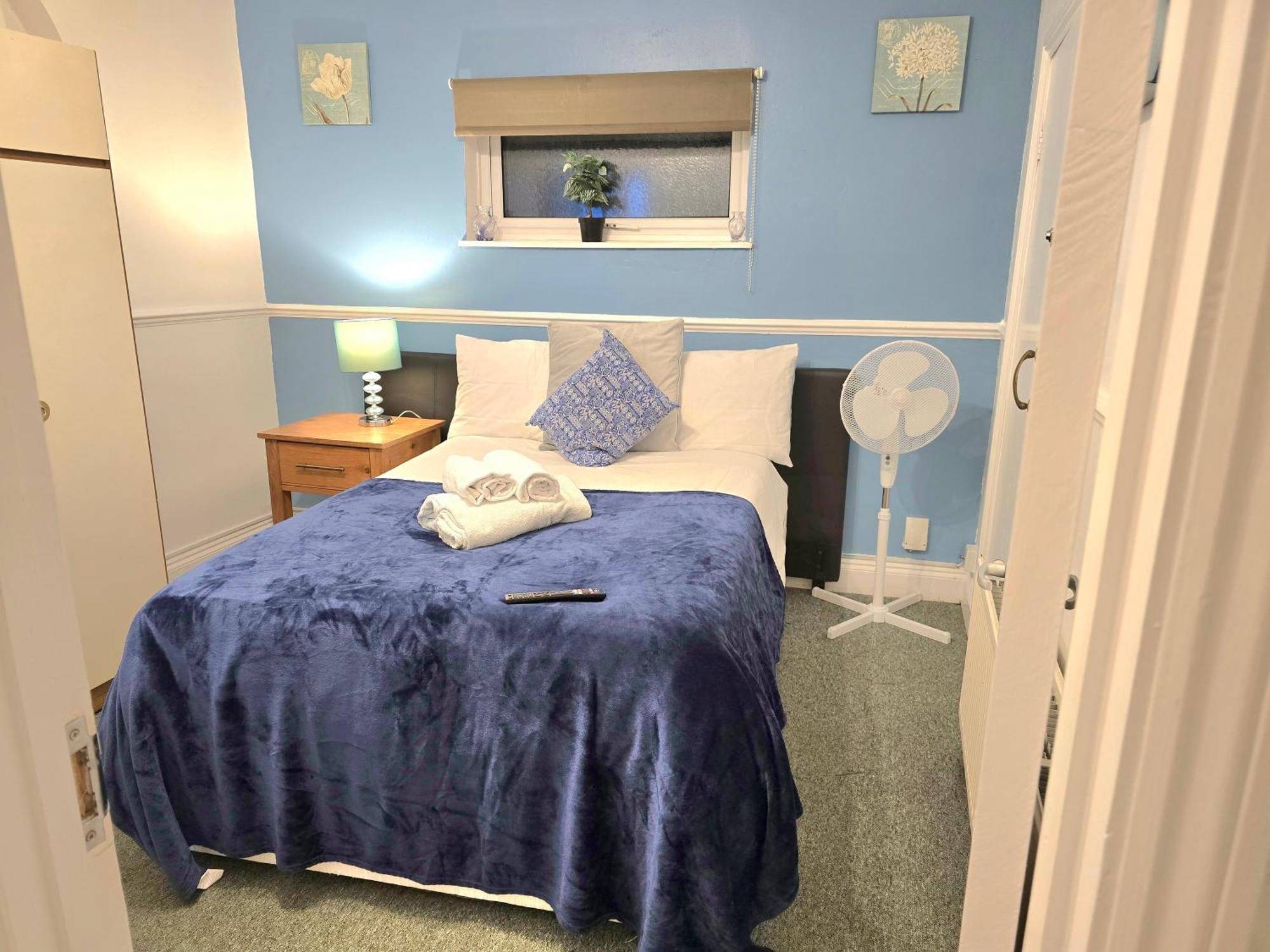 Gillings Villa -Perfect For Long & Short Stays Gillingham  Buitenkant foto